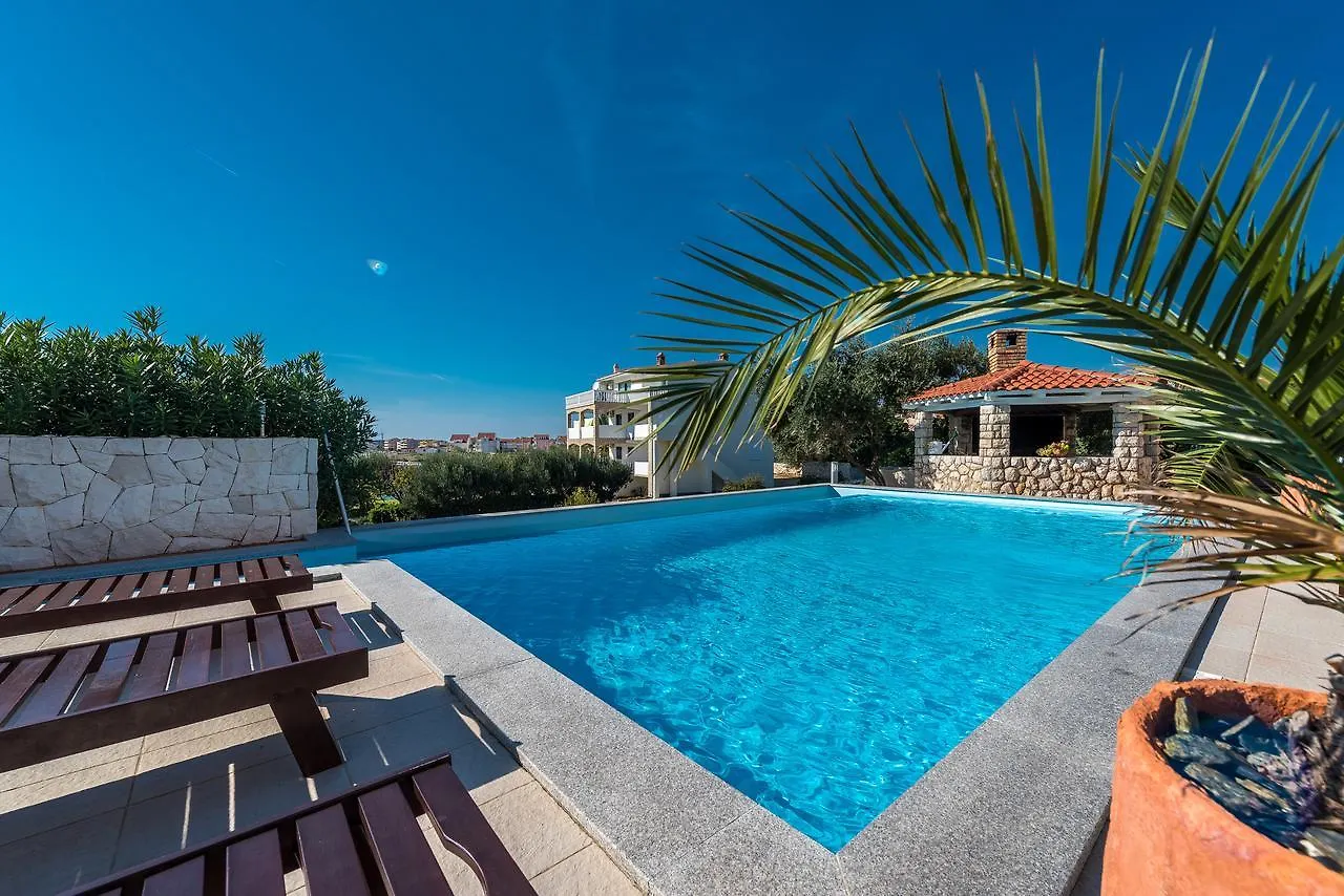 Villa Jurac Povljana Apartament